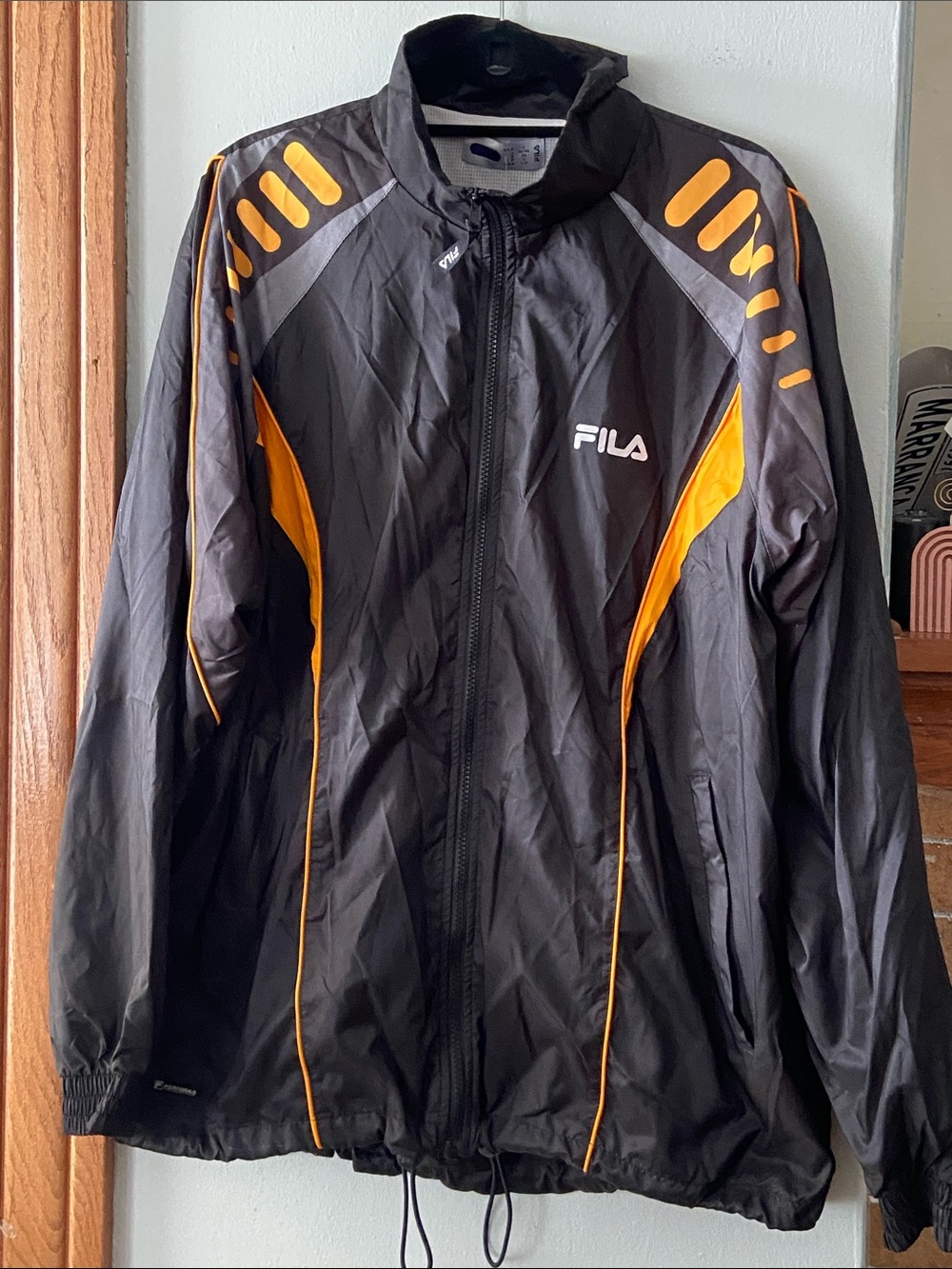 FILA NWT  Black and Orange Men's Athletic Windbreaker WARM UP jacket size L